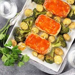 Turkey Meatloaves with Ranch Potatoes And Broccoli was pinched from <a href="https://tasteandsee.com/turkey-meatloaves-ranch-potatoes-recipe/" target="_blank" rel="noopener">tasteandsee.com.</a>