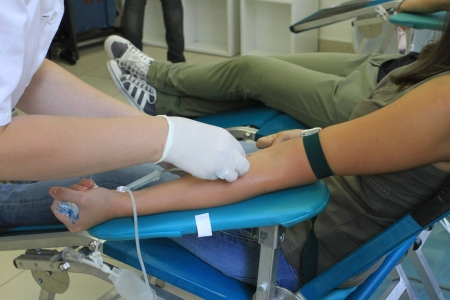 Institut: Hitan apel dobrovoljnim davaocima krvi, rezerve drastično smanjene