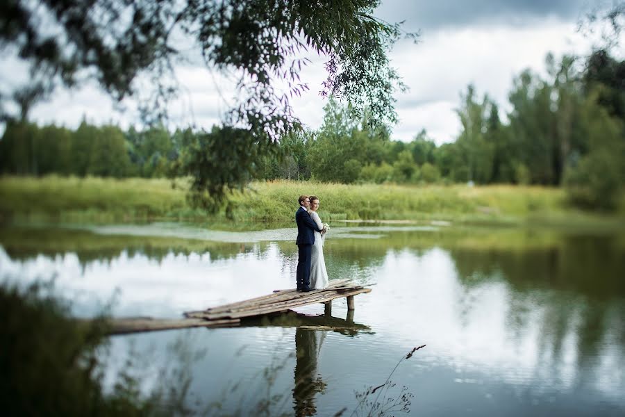 Fotógrafo de casamento Dasha Antipina (fotodaa). Foto de 11 de julho 2016