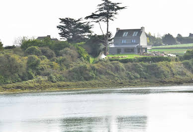 Maison en bord de mer avec jardin 1