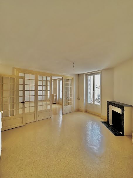 Location  appartement 4 pièces 100 m² à Issoudun (36100), 525 €