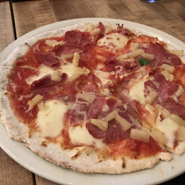 GF ham and pineapple pizza