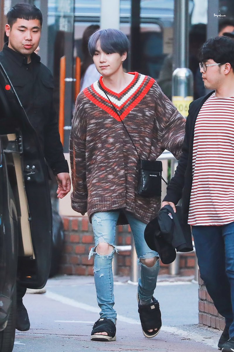 BTS's Suga Brings Back An Old Rumor With His Airport Fashion - Koreaboo