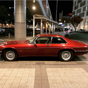 XJ-S