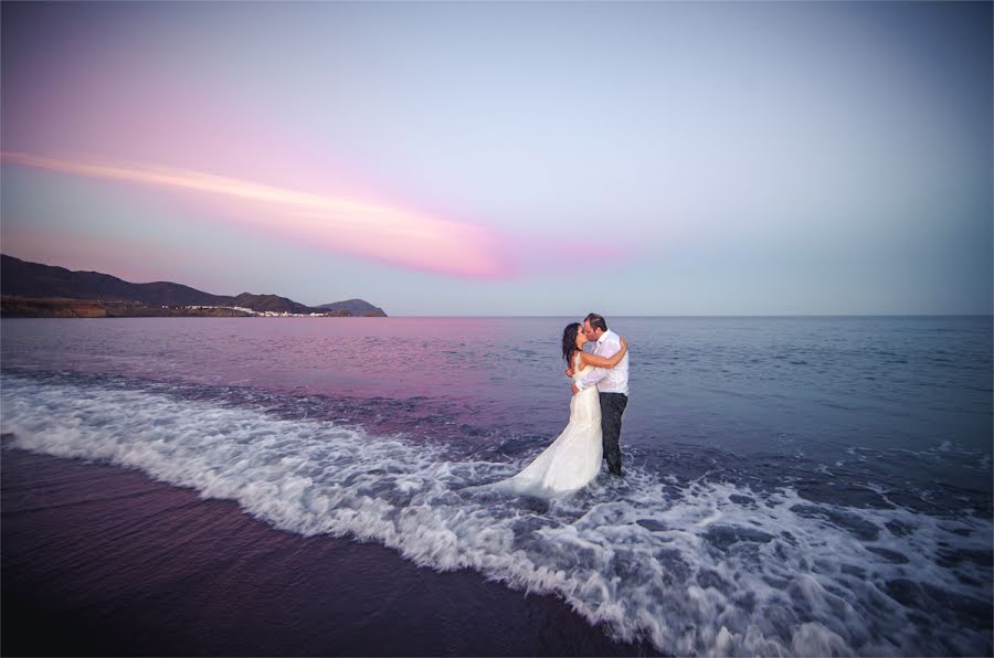 Fotógrafo de bodas Valeriy Senkin (senkine). Foto del 17 de febrero 2016