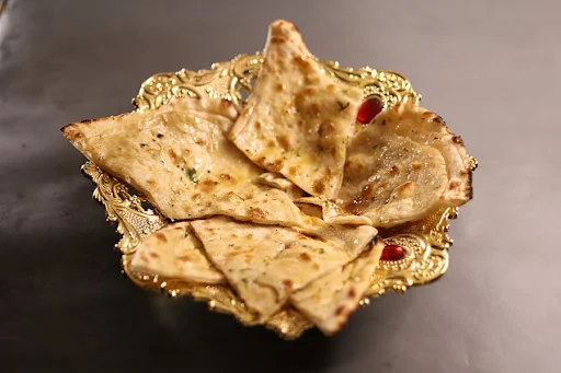 Khansama Special Butter Naan