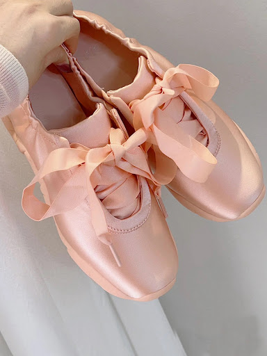 Title 14, Womens Silver Lace-up Ballet Shoes Casual Sneaker