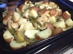 Garlic & Lemon Chicken With Green Beans & Red Potatoes was pinched from <a href="http://www.food.com/recipe/garlic-lemon-chicken-with-green-beans-red-potatoes-505338" target="_blank">www.food.com.</a>