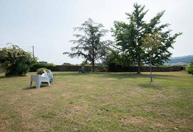 House with garden and terrace 2