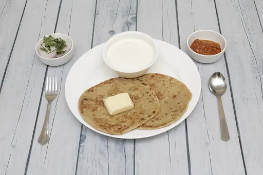 2 Gobi Parantha With Curd And Butter