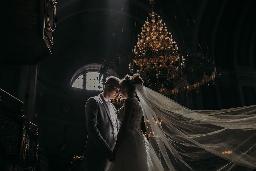 Fotografo di matrimoni Taras Stolyar (staras78). Foto del 19 settembre 2019