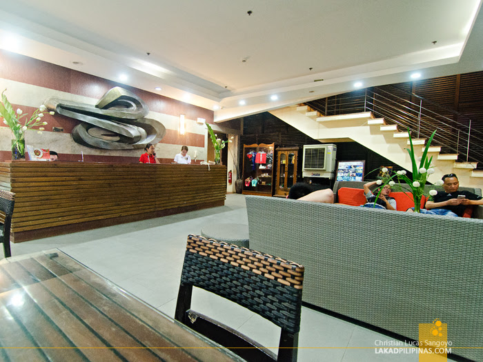 Crown Regency Beach Resort Boracay Lobby