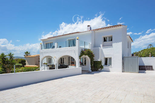 Property with pool 2