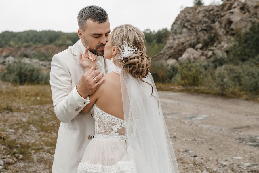 Fotógrafo de casamento Asya Kubrakova (asyakub). Foto de 20 de janeiro 2020