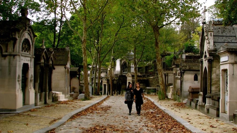 Père-Lachaise, onde os mortos nunca descansam