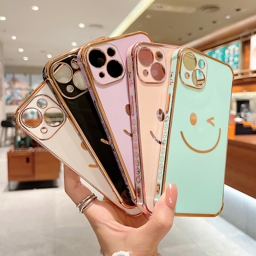 Title 4, All-inclusive shatterproof mobile phone case. P...