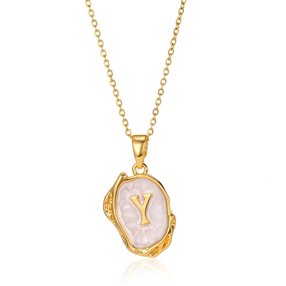 Collier simple avec 26 lettres en relief, goutte d'huile, un bijou élégant et personnalisé pour sublimer votre style quotidien.