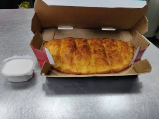 Chicken Keema Stuffed Garlic Bread