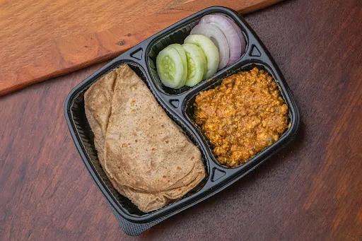 Chicken Keema & Paratha Meal - 55g Protein Meal