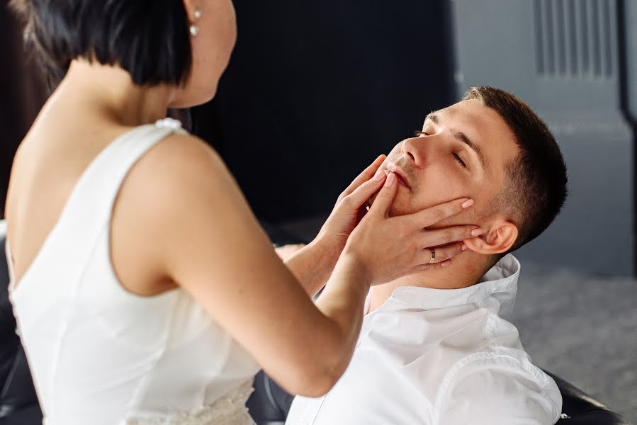 Fotógrafo de casamento Anton Plotnikov (plotnik-off). Foto de 14 de setembro 2019