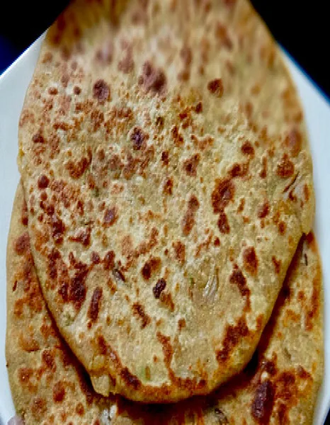 Aloo Parantha (Chatney +pickle)