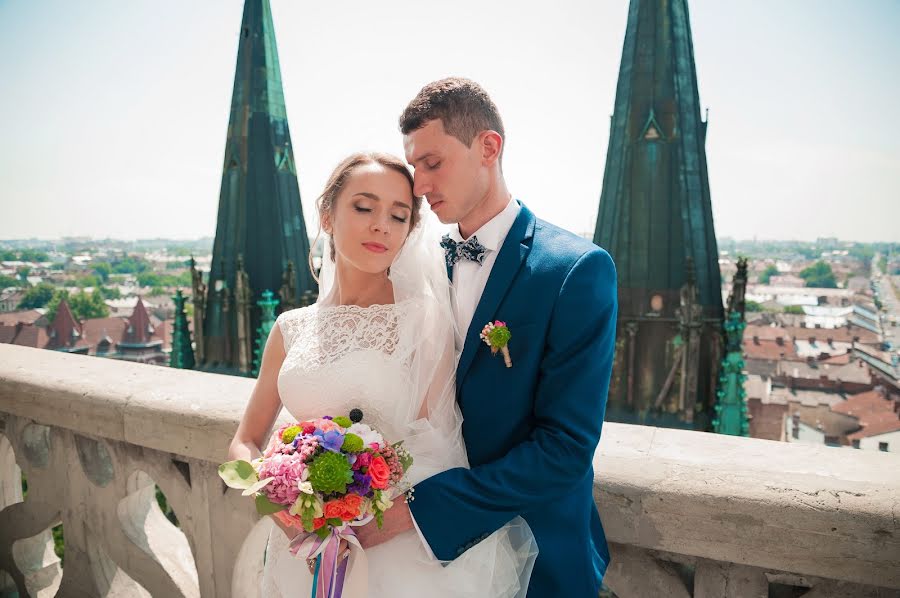Fotografo di matrimoni Roman Varchenko (romanvar). Foto del 27 aprile 2016
