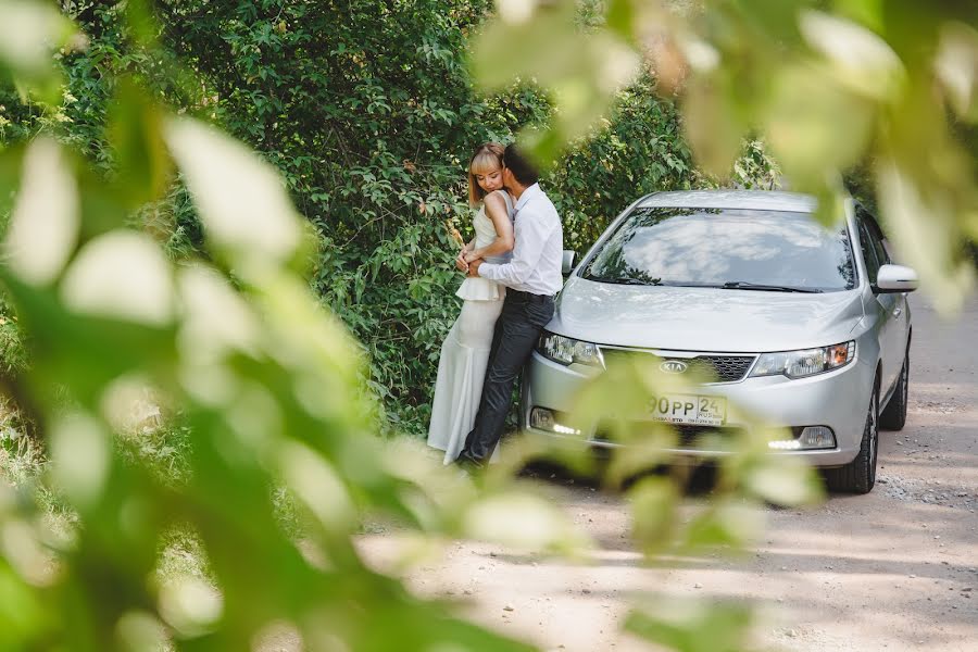 Fotógrafo de casamento Anna Tuz (ann88888). Foto de 1 de agosto 2017