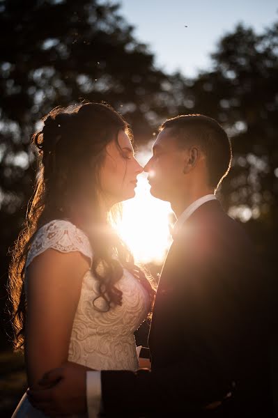 Fotógrafo de casamento Denis Ostapuk (denostapuk). Foto de 6 de agosto 2018