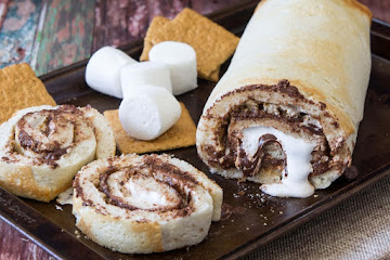 S’mores Pizza Roll-Up