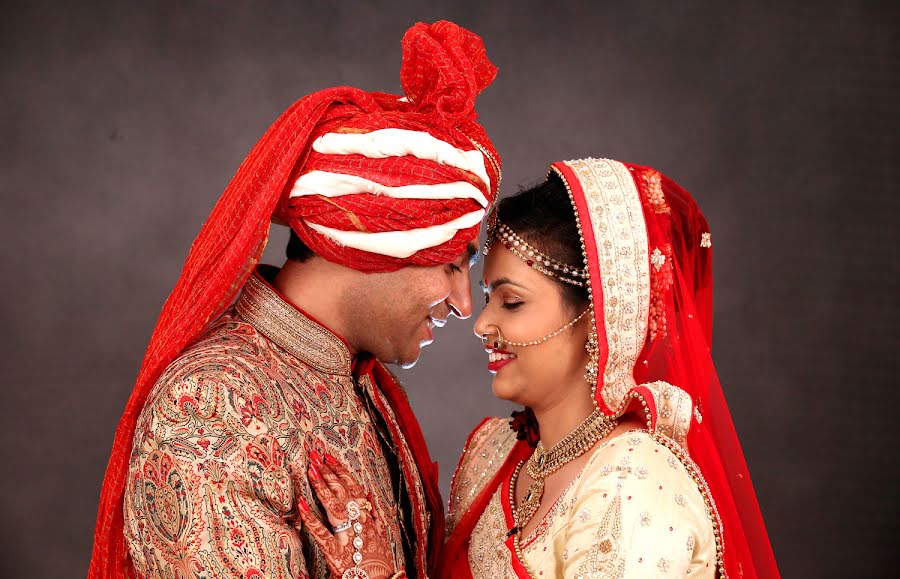 Wedding photographer Nilesh Ayar (3r2pdfu). Photo of 2 December 2020