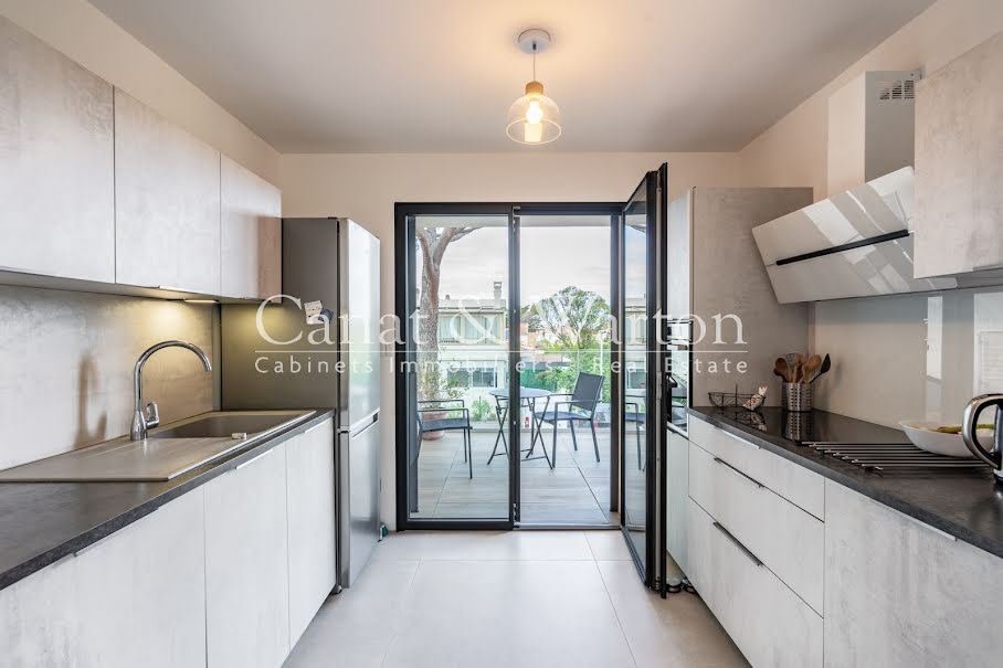 Vente appartement 3 pièces 66.38 m² à Six-Fours-les-Plages (83140), 458 000 €