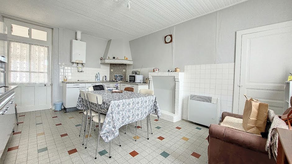 Vente maison 3 pièces 66.77 m² à Challans (85300), 171 000 €