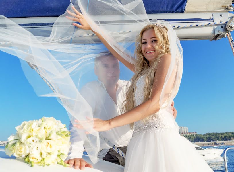 Fotografo di matrimoni Viktoriya Ceys (zeis). Foto del 10 ottobre 2016