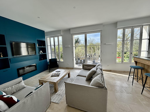 Maison avec piscine et terrasse 4