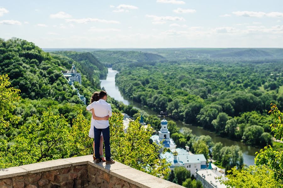 Wedding photographer Alena Dmitrienko (alexi9). Photo of 29 June 2017