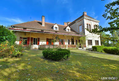 Maison avec terrasse 1