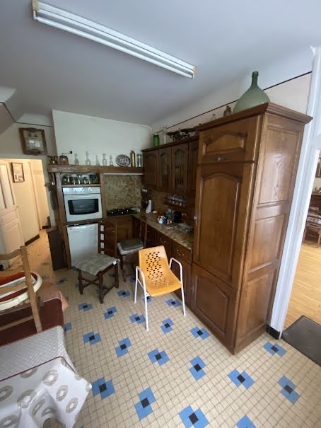 Vente maison 10 pièces 239 m² à Rieupeyroux (12240), 110 000 €