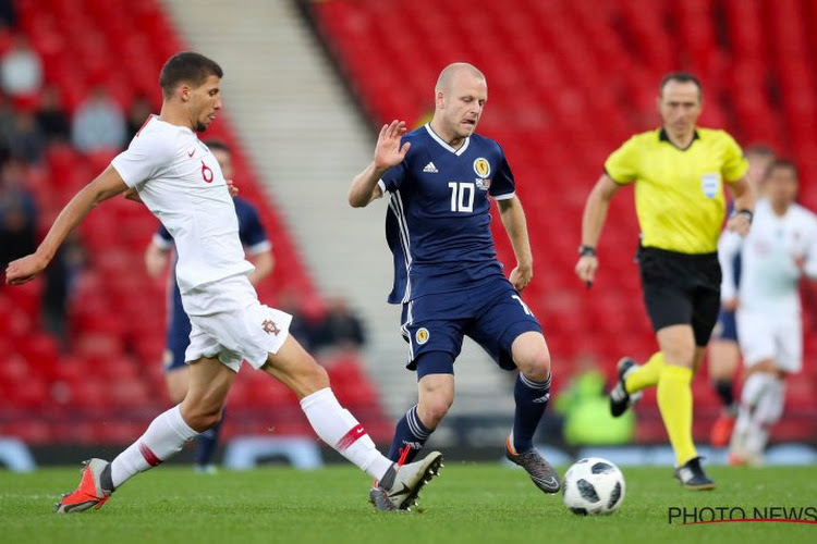 ? Portugal maakt brandhout van Schotland in zieltogend Hampden Park