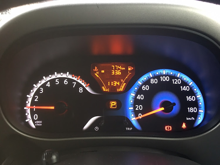 hirokichi20さんが投稿したキューブ・日産・z12・代車に関するカスタム事例の投稿画像3枚目