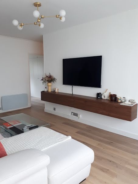Location meublée appartement 3 pièces 51 m² à Villejuif (94800), 1 200 €