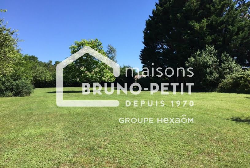  Vente Terrain + Maison - Terrain : 892m² - Maison : 100m² à Châteauroux (36000) 