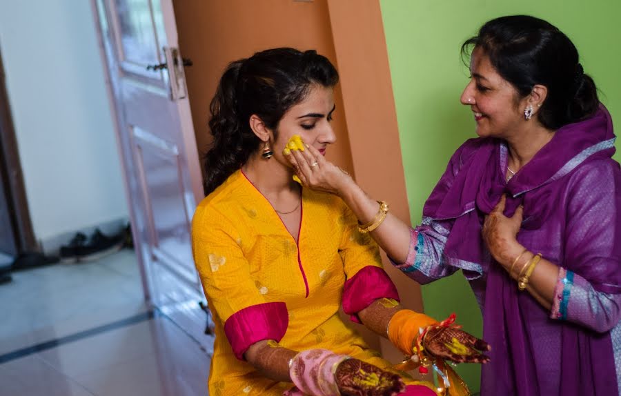 Fotógrafo de casamento Sourav Das (mazeltovstudio). Foto de 27 de junho 2015