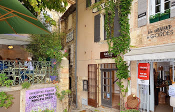 maison à Gordes (84)