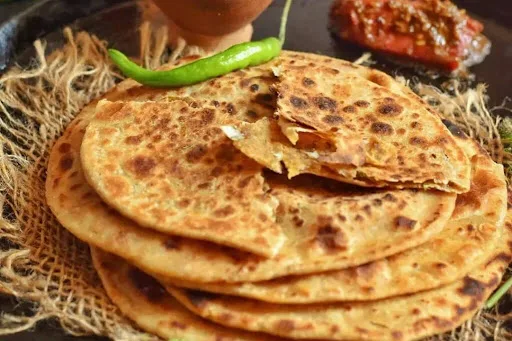 Aloo Pyaaz Paratha