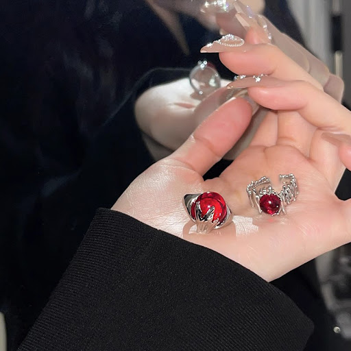Title 6, Fashion Irregular Redstone Ring for Women, a st...