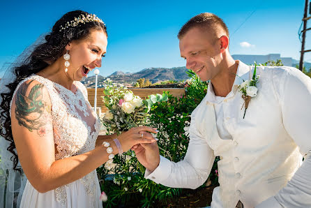 Fotógrafo de bodas Maksim Prikhodnyuk (photomaxcrete). Foto del 4 de septiembre 2018