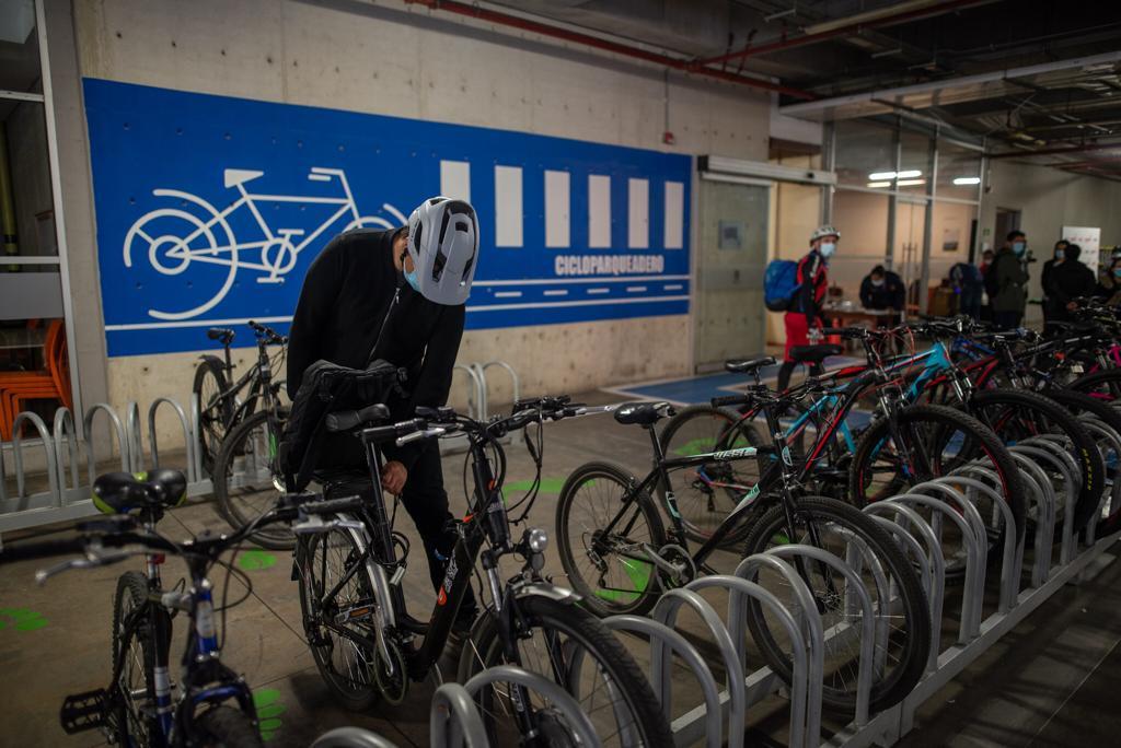 Foto: Cicloparqueadero de la Alcaldía de Bogotá 