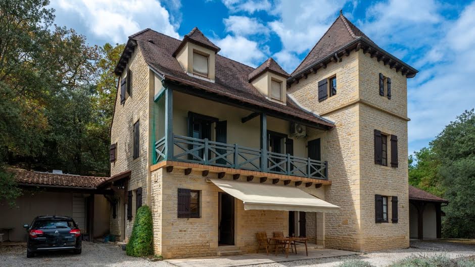 Vente maison 9 pièces 215 m² à Sarlat-la-caneda (24200), 418 000 €