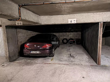 parking à Paris 15ème (75)