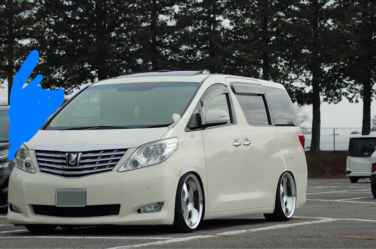 アルファードのLIBERTE・２月も宜しくお願いします・DIY・ホイール交換・PickUpCars2023に関するカスタム事例の投稿画像1枚目